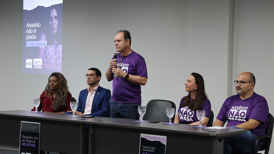 Maria Santana, Leineker, Bovolato, Michele e Mascarenhas (E p/ D) compuseram a mesa de abertura do evento (Foto : Samuel Lima/Sucom)